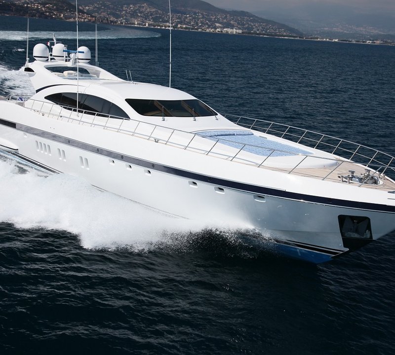 mangusta yacht kawai